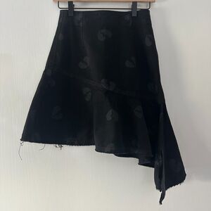 Peacebird Black Denim Skirt Asymmetrical Hem Broken Heart Print Y2K Grunge Small
